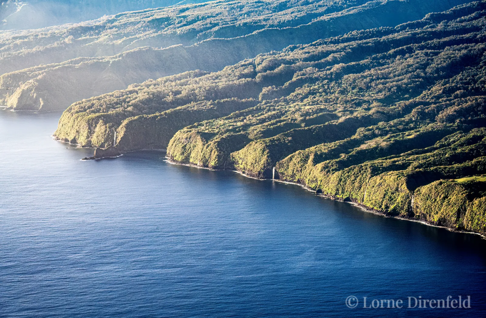 Maui, north shore in the morning .  .